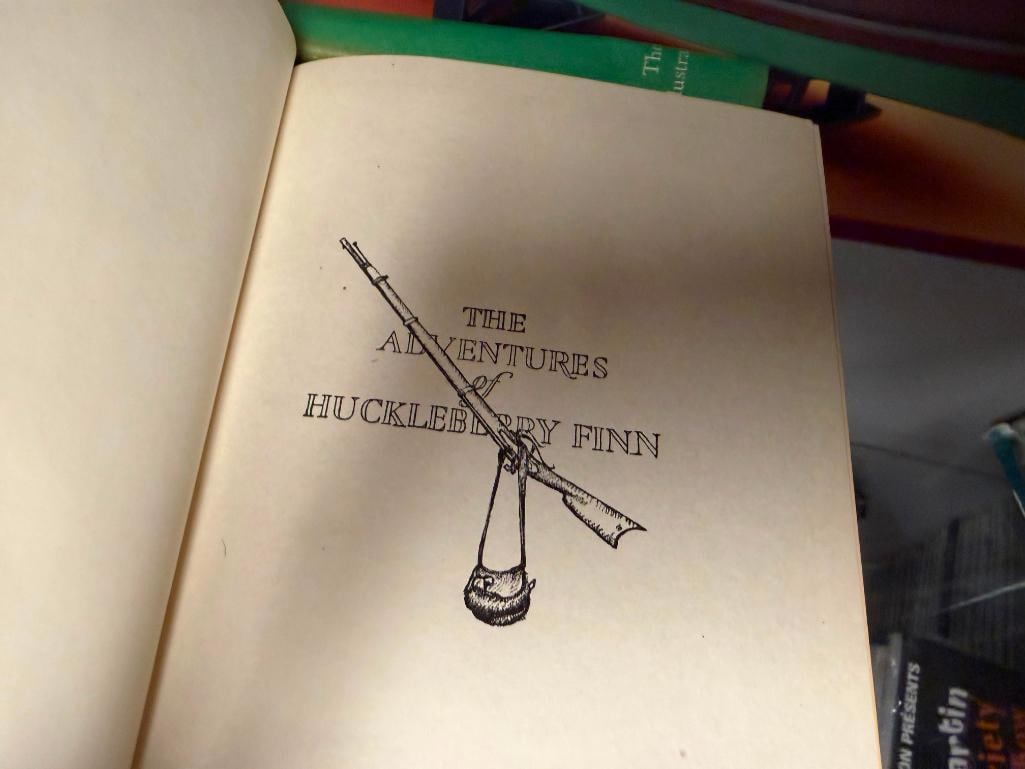 SIX VINTAGE BOOKS INCLUDING " TOM SAWYER " AND " HUCKLEBERRY FINN " ILLUSTRATED BY NORMAN ROCKWELL - 8