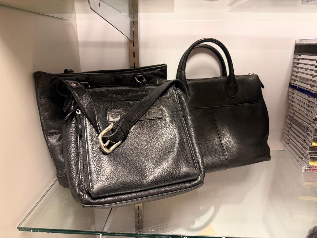 THREE LADIES BLACK LEATHER PURSES / HANDBAGS BY FOSSIL, COBB & CO., AND STONE MOUNTAIN - 2