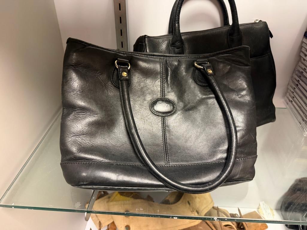 THREE LADIES BLACK LEATHER PURSES / HANDBAGS BY FOSSIL, COBB & CO., AND STONE MOUNTAIN - 6