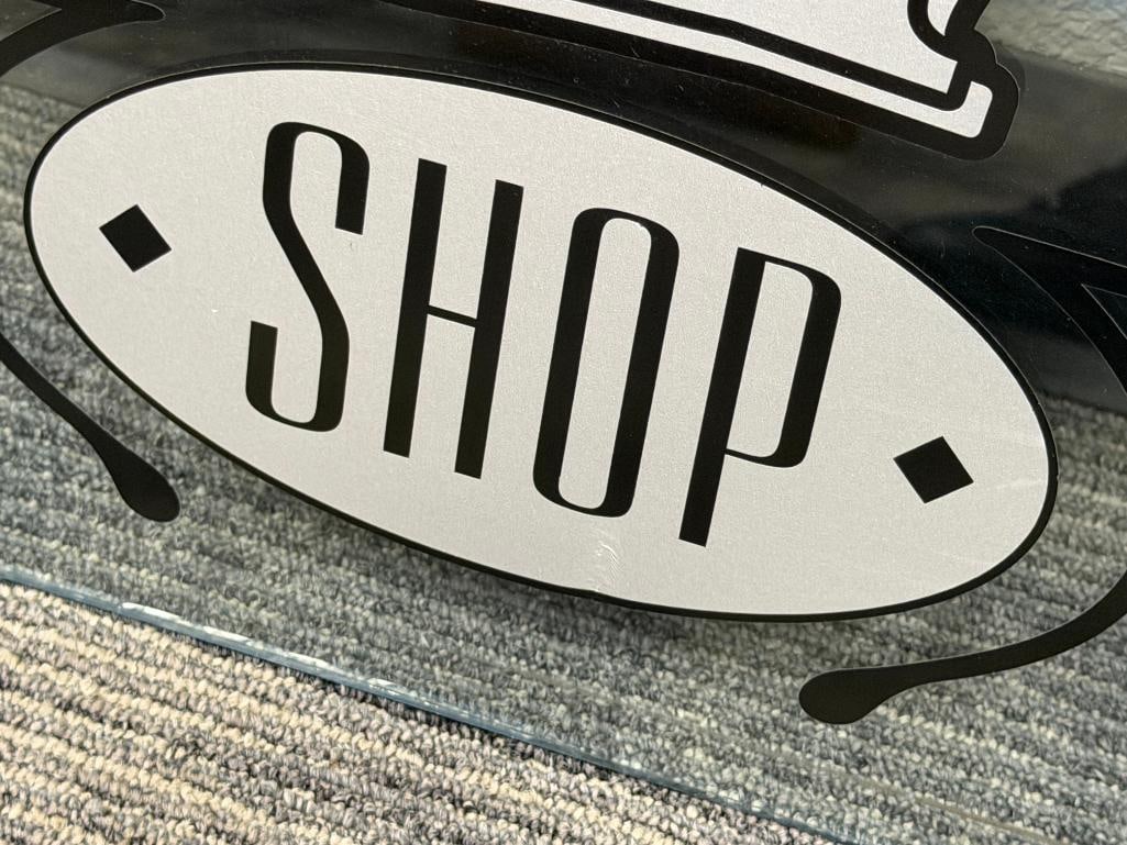 RECTANGULAR GLASS WINDOW WITH DECAL CIGAR SHOP IN GREY WITH BLACK OUTLINE - 5