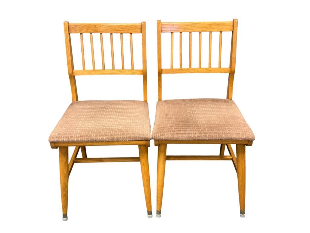 PAIR OF MID-CENTURY STYLED SIDE CHAIRS LIGHT OAK FRAME WITH SPINDLE BACKREST AND UPHOLSTERED SEATS: 17" X 16" X 32"