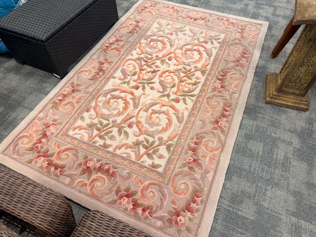 HAND MADE HOOKED / SCULPTED ACRYLIC AREA RUG FLORAL DESIGN - 2