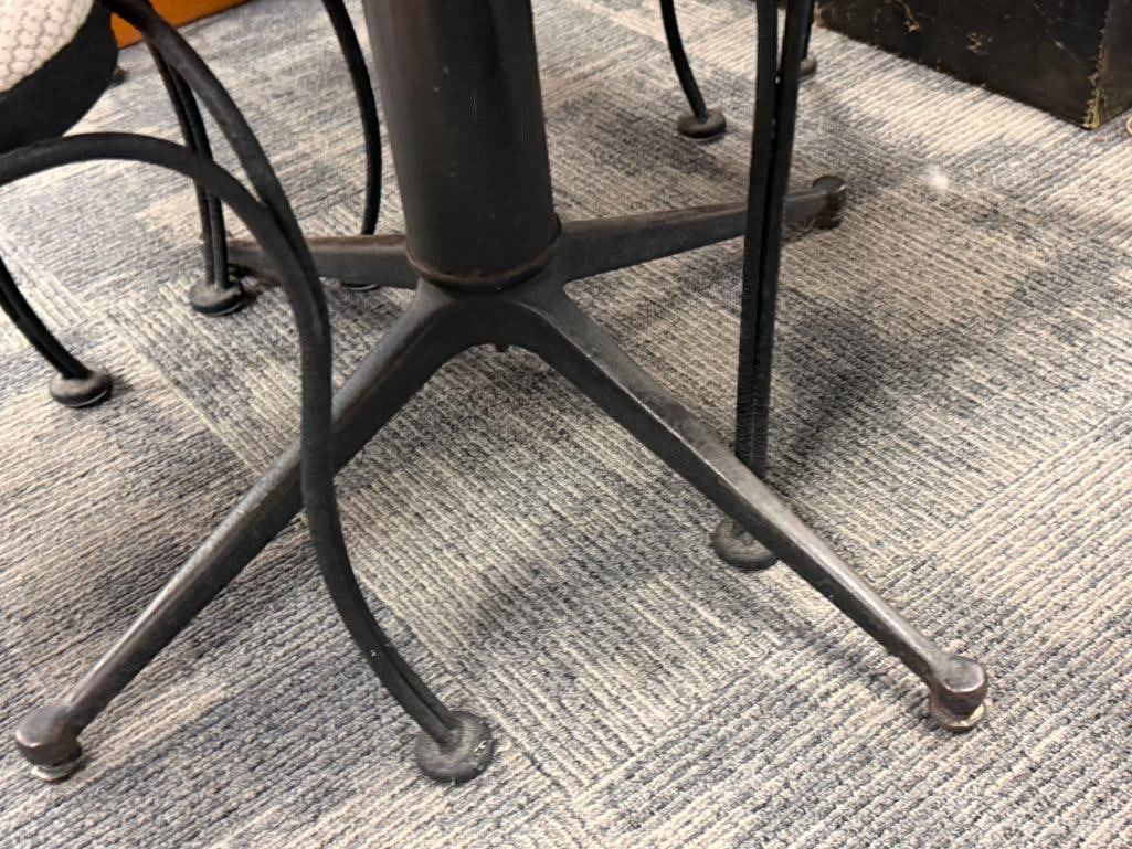 CHROMCRAFT CORP. VINTAGE METAL SIDE CHAIRS BLACK WRINKLE FINISH PLUS LAMINATE TABLE WITH METAL BASE - 8