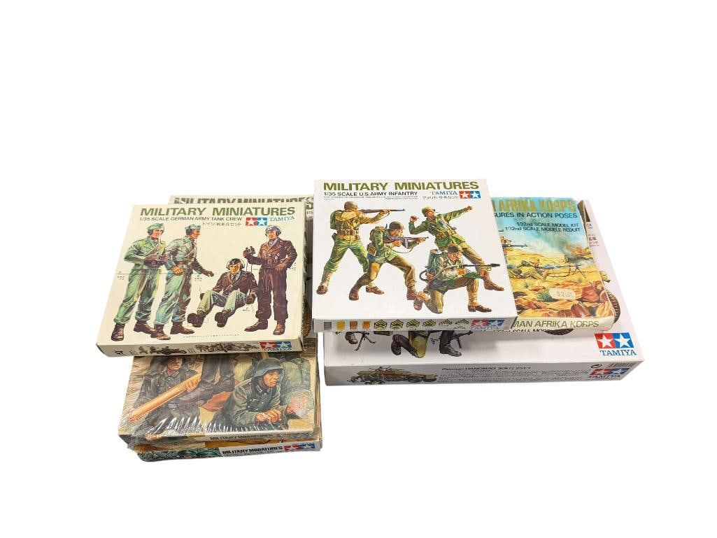 TAMIYA AND AIRFIX 1/32 AND 1/35 SCALE PLASTIC KIT MODEL FIGURES / TROOPS / CREW MEMBERS: SIX PACKAGES TOTAL, FEW ARE SEALED, ALL UNASSEMBLED