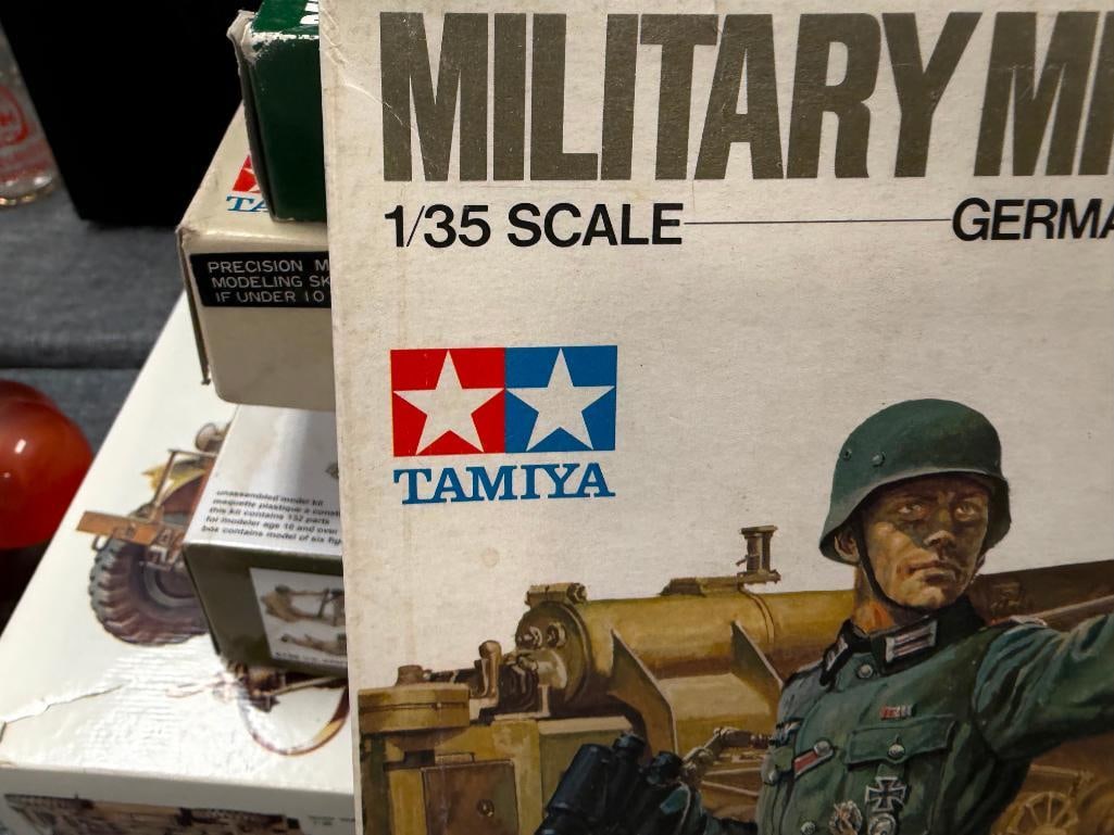 SEVEN TAMIYA, REVELL, DRAGON 1/35 PLASTIC KIT MODEL FIGURES, VEHICLE, AND ACCESSROIES - 6