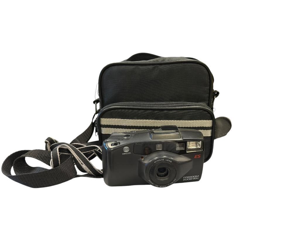 1990'S MINOLTA POINT AND SHOOT FREEDOM ZOOM 90C 35MM FILM CAMERA 38-90 MM LENS (1 of 8)