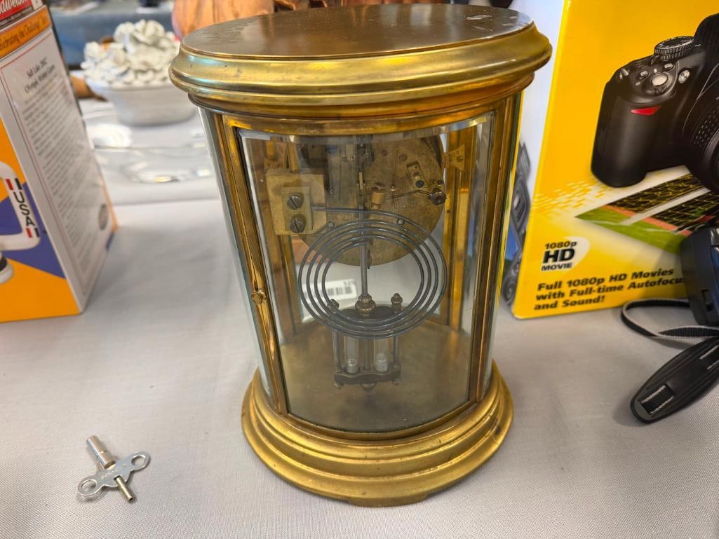 H & H SAMUEL MARTI FRENCH MADE BRASS MANTLE CLOCK NO. 8917 WITH MERCURY WEIGHTS AND WIND-UP KEY - 7