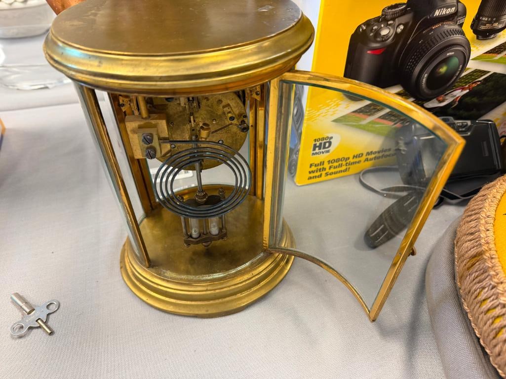 H & H SAMUEL MARTI FRENCH MADE BRASS MANTLE CLOCK NO. 8917 WITH MERCURY WEIGHTS AND WIND-UP KEY - 8
