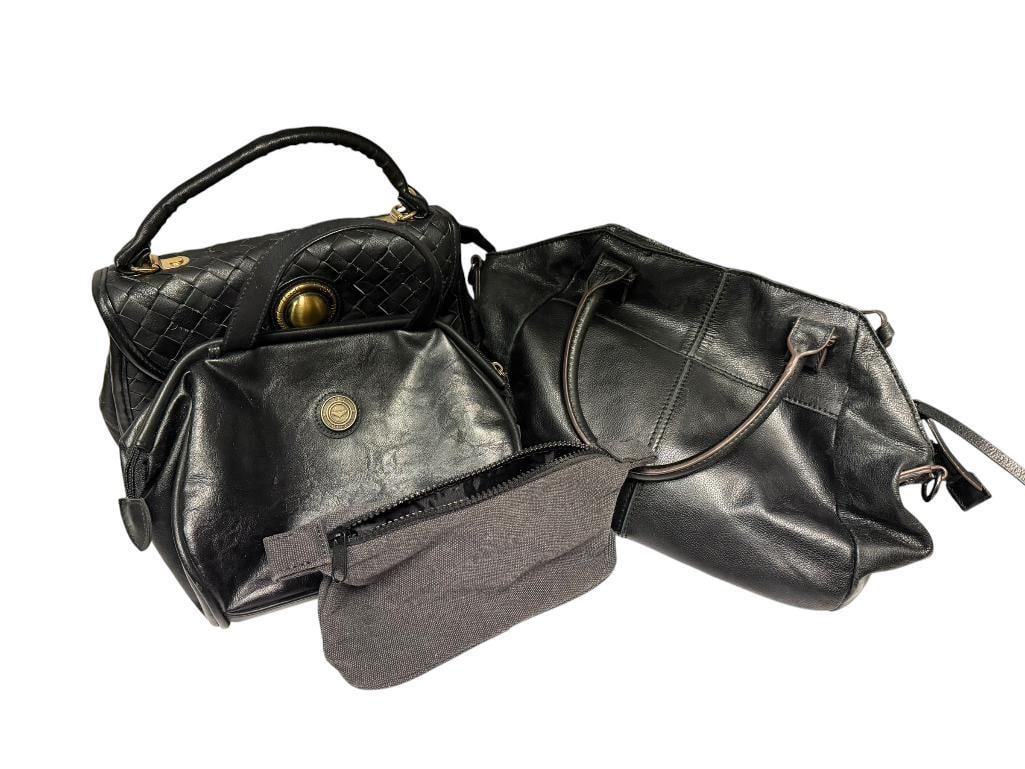 FOUR LADIES BLACK PURSES INCLUDING AN ELLIOTT LUCCA BLACK LEATHER DESIGNER PURSE (1 of 9)