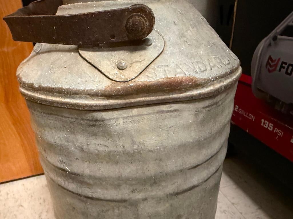 VINTAGE STANDARD OIL OF CALIFORNIA GALVANIZED METAL 5 GALLON OIL CAN - 7