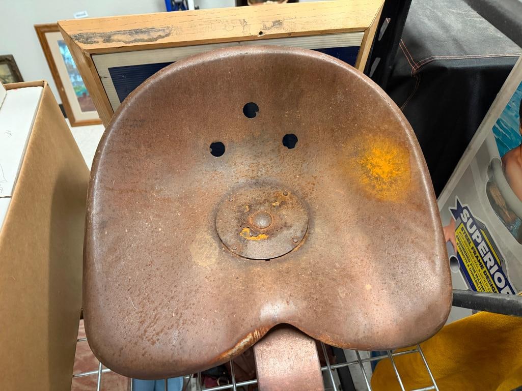 ANTIQUE RUSTED METAL TRACTOR SEAT AND METAL SPRING MOUNT - 3