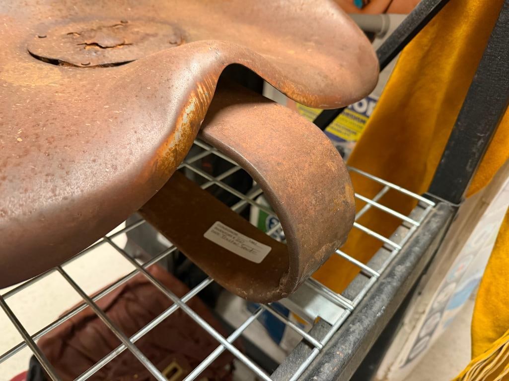 ANTIQUE RUSTED METAL TRACTOR SEAT AND METAL SPRING MOUNT - 6
