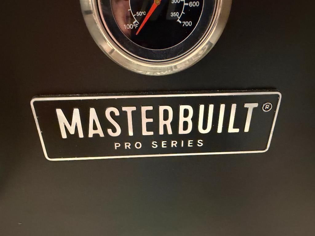 MASTERBUILT PRO SERIES PROPANE SMOKER - 7
