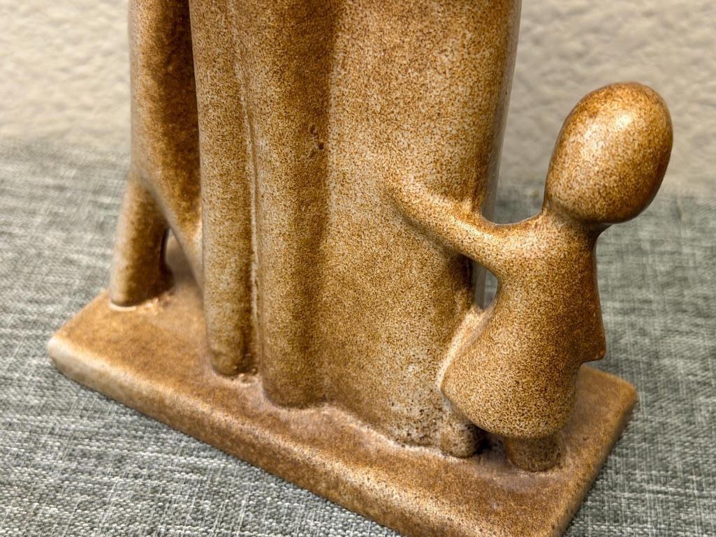 MID-CENTURY MODERN HAND CRAFTED CERAMIC SCULPTURE FAMILY OF FIVE ABSTRACT ELONGATED FIGURES - 6