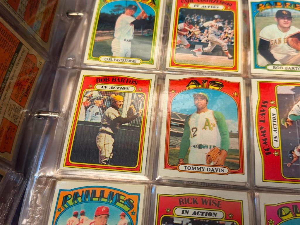 1972 TOPPS BASEBALL CARD SET INCLUDES MANY STARS AND ROOKIE CARDS NEAR COMPLETE - 16