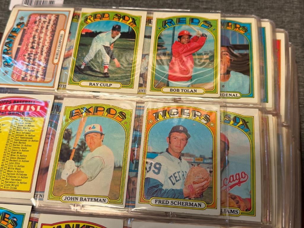 1972 TOPPS BASEBALL CARD SET INCLUDES MANY STARS AND ROOKIE CARDS NEAR COMPLETE - 2