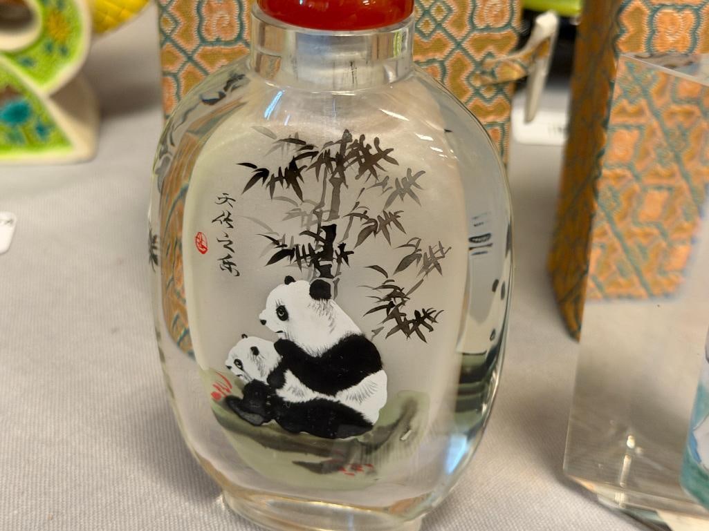 20TH CENTURY REVERSE PAINTED GLASS LARGE SNUFF BOTTLES WITH STONE TOPS - 5