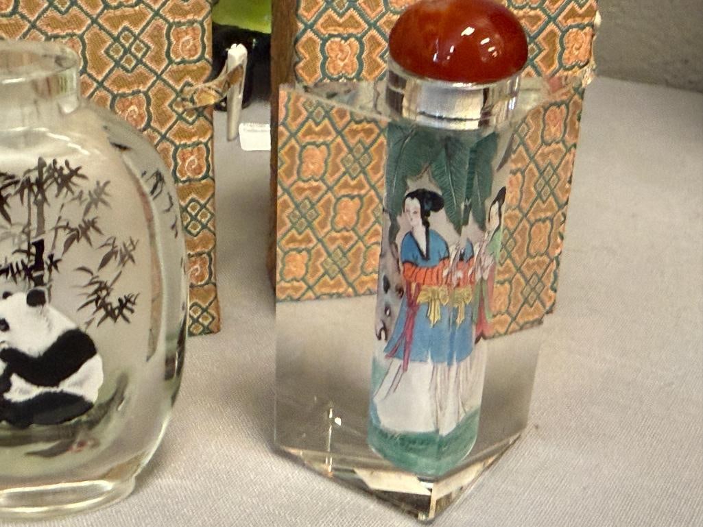 20TH CENTURY REVERSE PAINTED GLASS LARGE SNUFF BOTTLES WITH STONE TOPS - 7