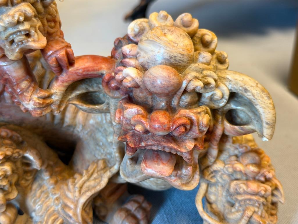 20TH CENTURY CHINESE CARVED SOAPSTONE FOO DOG SCULPTURE AND SCULPTED FOO DOG MINIATURE URNS - 3