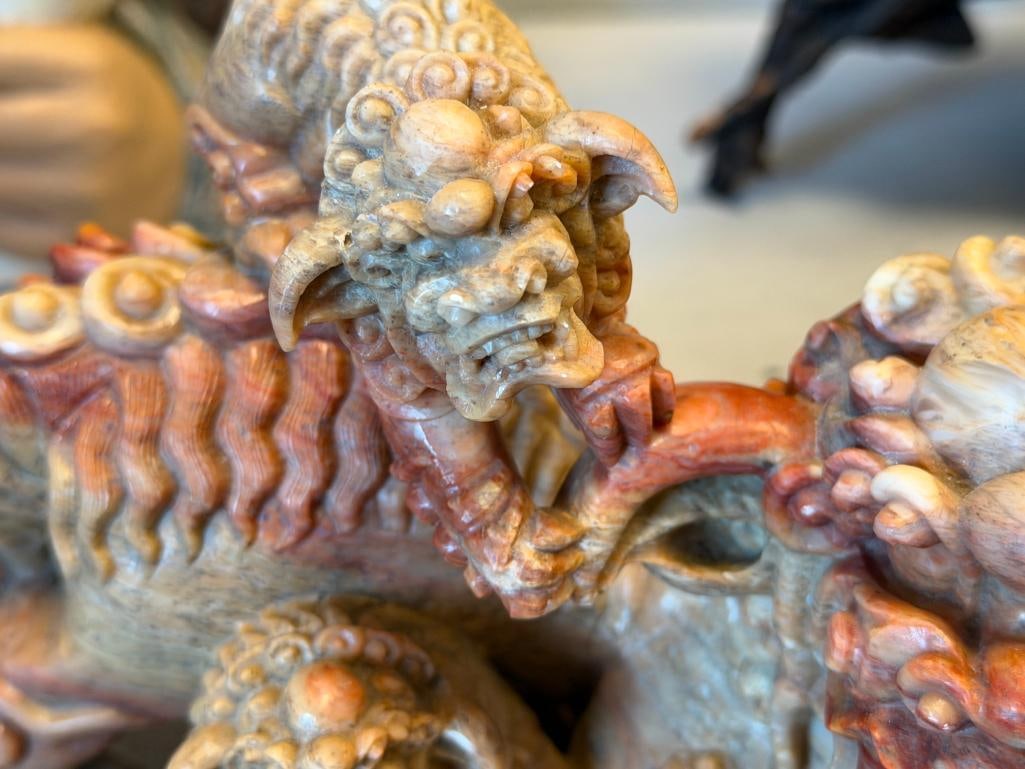 20TH CENTURY CHINESE CARVED SOAPSTONE FOO DOG SCULPTURE AND SCULPTED FOO DOG MINIATURE URNS - 4