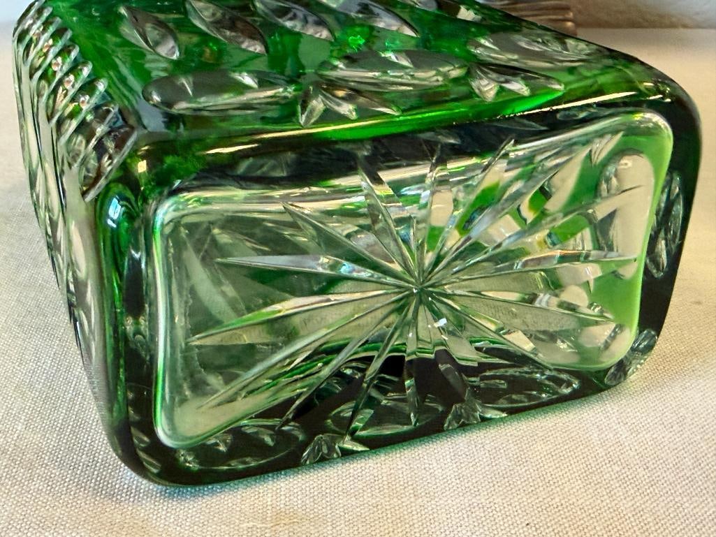 20TH CETURY HUNGARIAN EMERALD GREEN CUT TO CLEAR CRYSTAL DECANTER POSSIBLY CRISTAL NANCY - 5