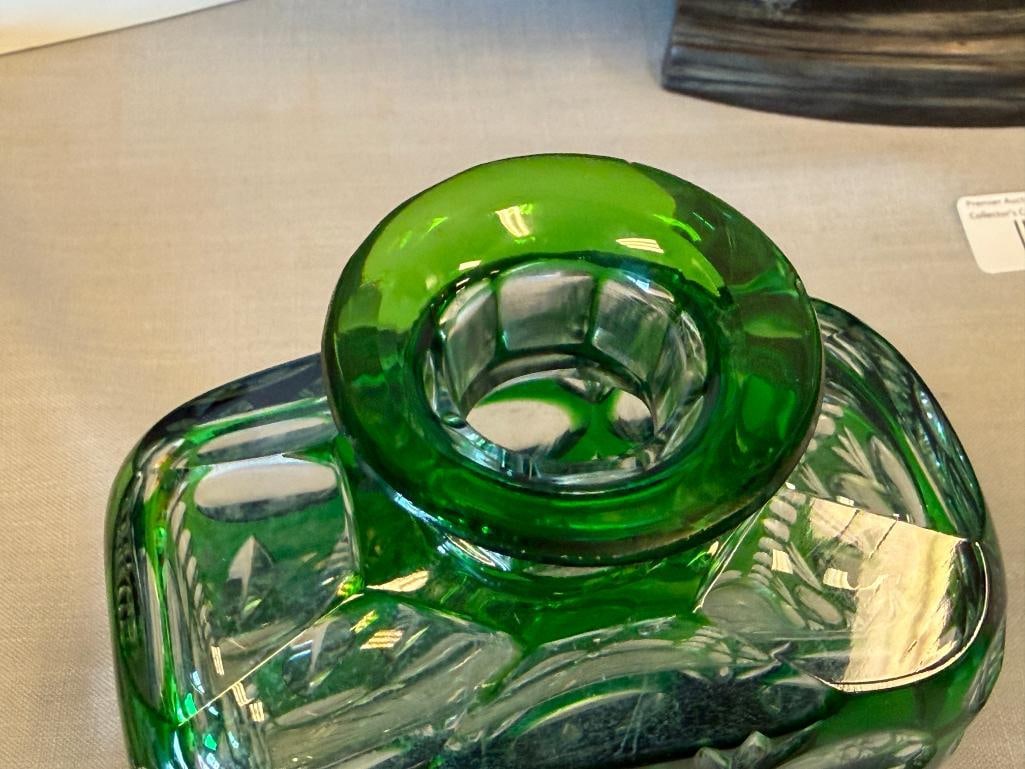 20TH CETURY HUNGARIAN EMERALD GREEN CUT TO CLEAR CRYSTAL DECANTER POSSIBLY CRISTAL NANCY - 6