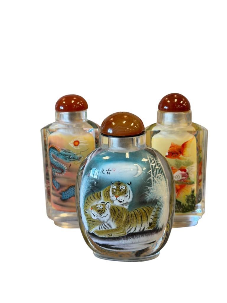 20TH CENTURY REVERSE PAINTED GLASS CHINESE SNUFF BOTTLES (1 of 13)