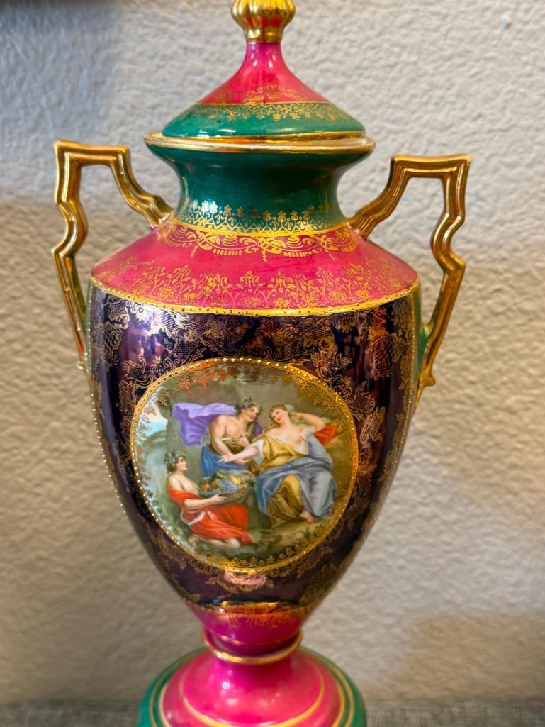 ANTIQUE AUSTRIAN ROYAL VIENNA PORCELAIN SCENIC ART DECO LIDDED URN - 2