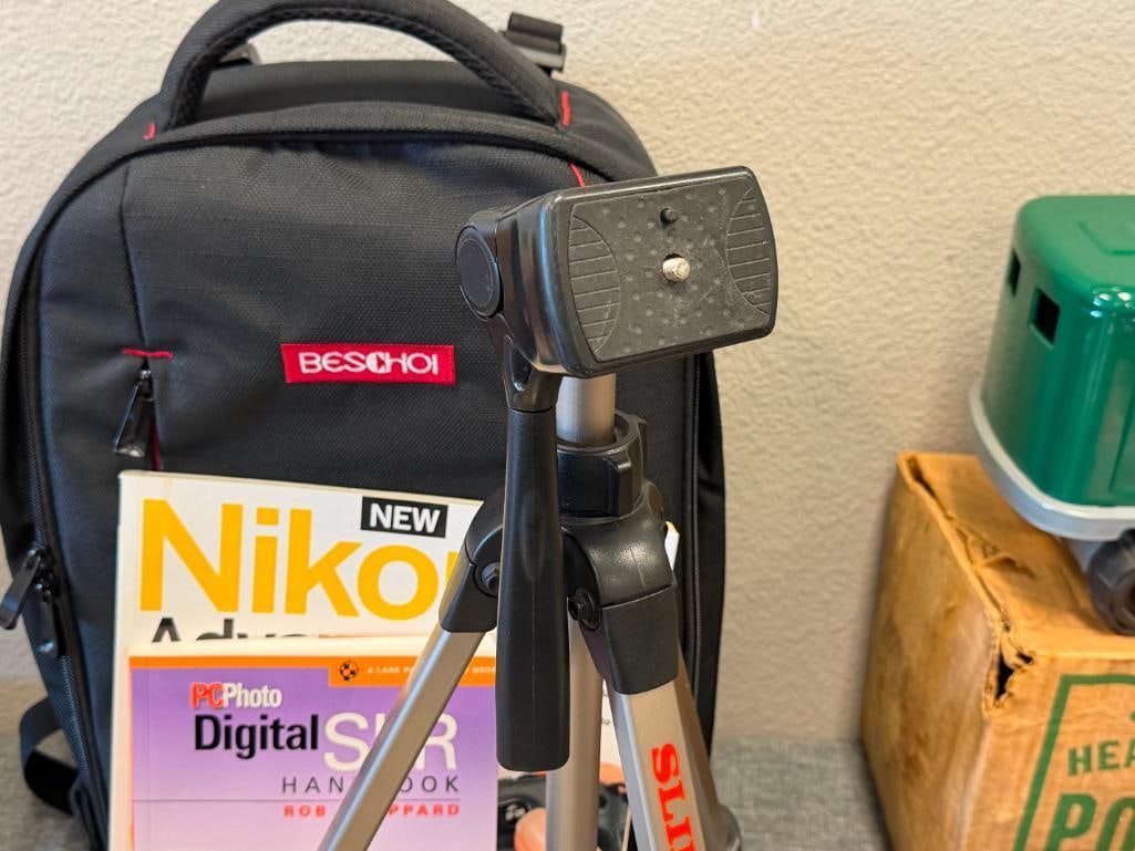 SLIK U5000 CAMERA TRIPOD, BESCHOI CAMERA PACK, AND PISTOL GRIP HANDLE - 2