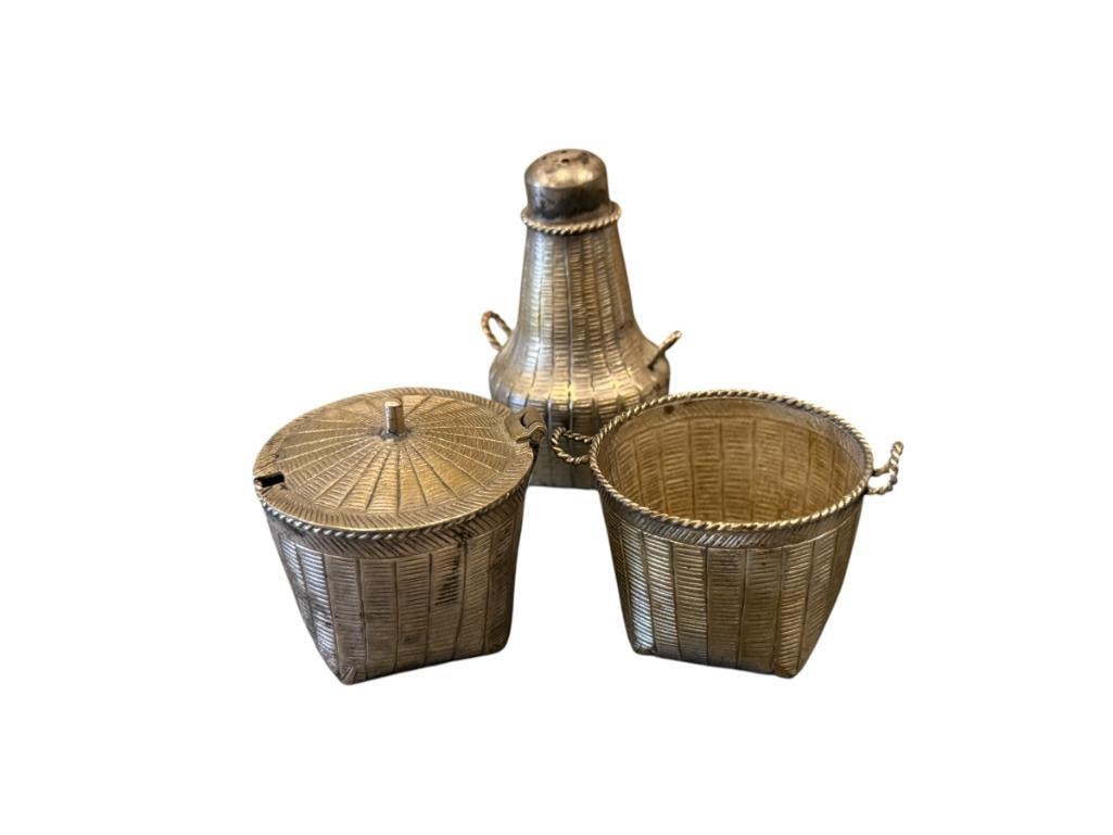 VINTAEG CHINESE SILVER MINIATURE WOVEN BASKETS METAL SHAKER, OPEN CONTAINER, AND COVERED CONTAINER: MATCHING PIECES, POSSIBLY USED FOR SPICES, NO MARKINGS 1 1/4" AND 2 1/4" H