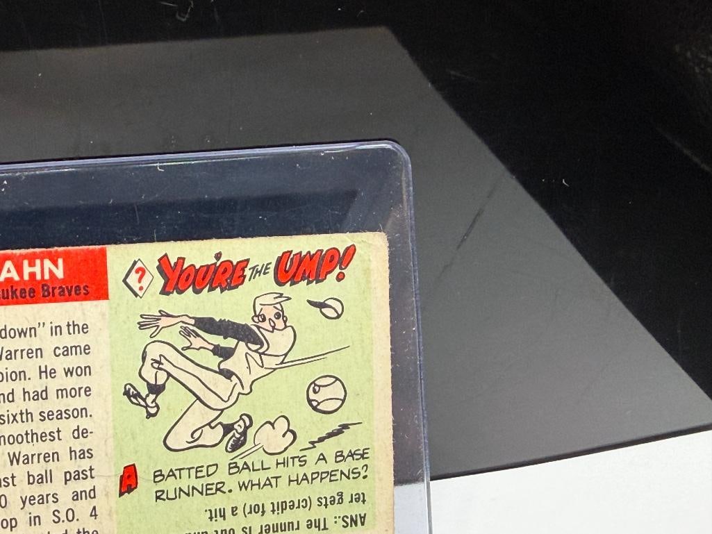 1955 TOPPS #31 WARREN SPAHN BASEBALL CARD - 11