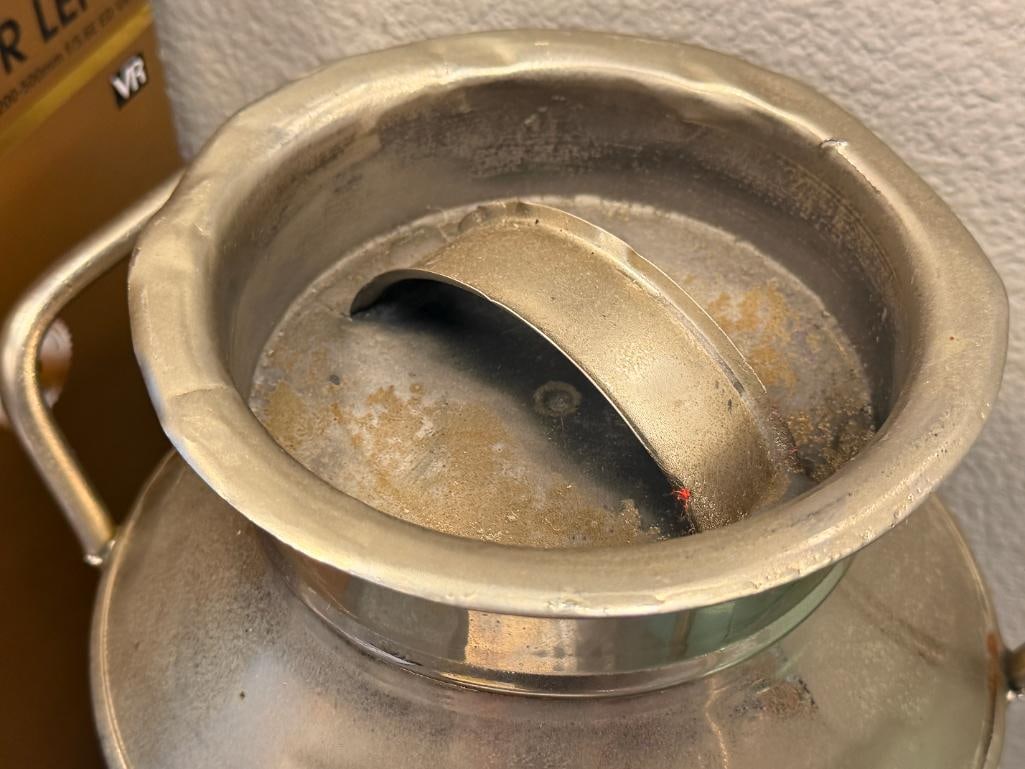 VINTAGE CHROME FINISH DAIRY CAN 10 QT - 3