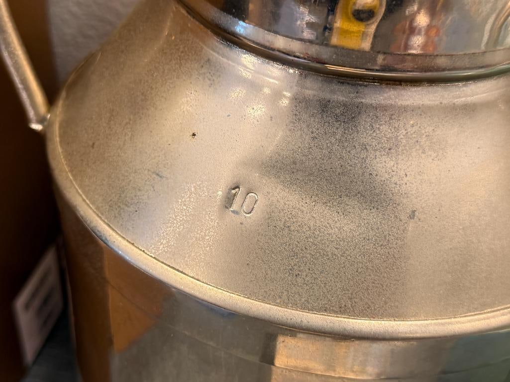 VINTAGE CHROME FINISH DAIRY CAN 10 QT - 4