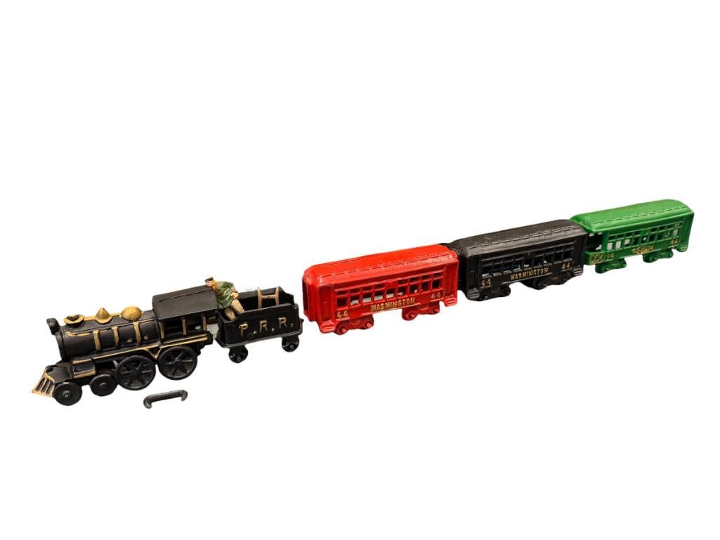 VINTAGE PENNSYLVANIA P.R.R. WASHINGTON 44 PAINTED CAST IRON TRAIN SET (1 of 9)