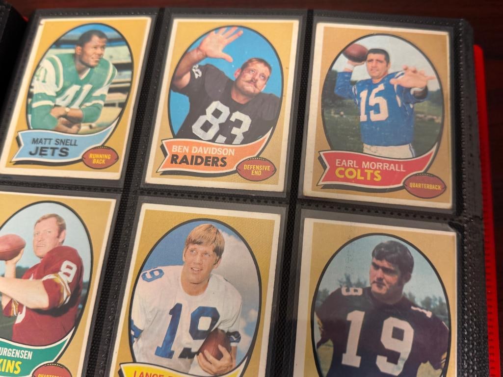 324 VINTAGE 1966-1973 FOOTBALL CARDS INCLUDING HALL OF FAMERS AND ROOKIE CARDS - 7
