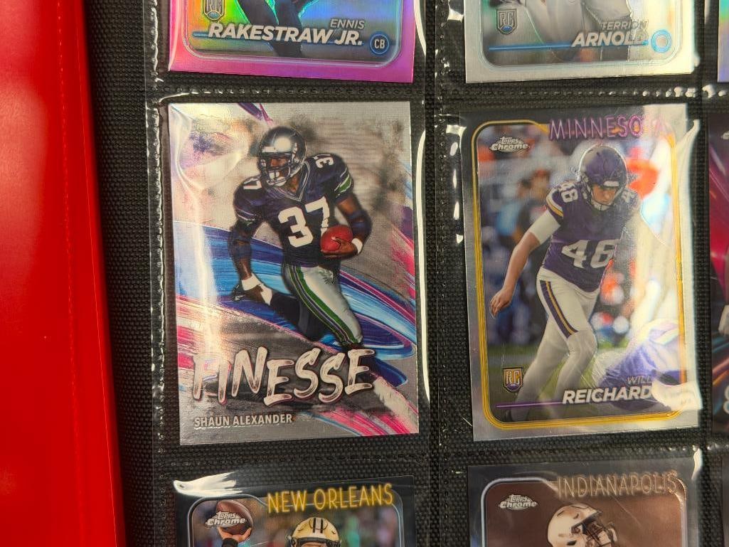 APPROX. 82 2024 TOPPS, PANINI, AND OTHER FOOTBALL CARDS FEATURING TWO RELIC CARDS AND HALL OF FAM... - 5