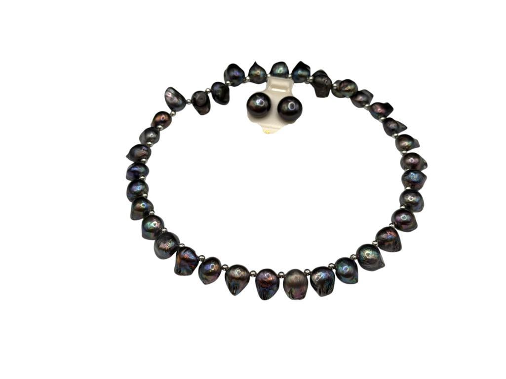 PURPLE FRESHWATER PEARL COLLAR NECKLACE AND POST EARRINGS WITH 14K YELLOW GOLD POSTS: 5" DIAMETER ON COLLAR, 11MM PEARL EARRINGS