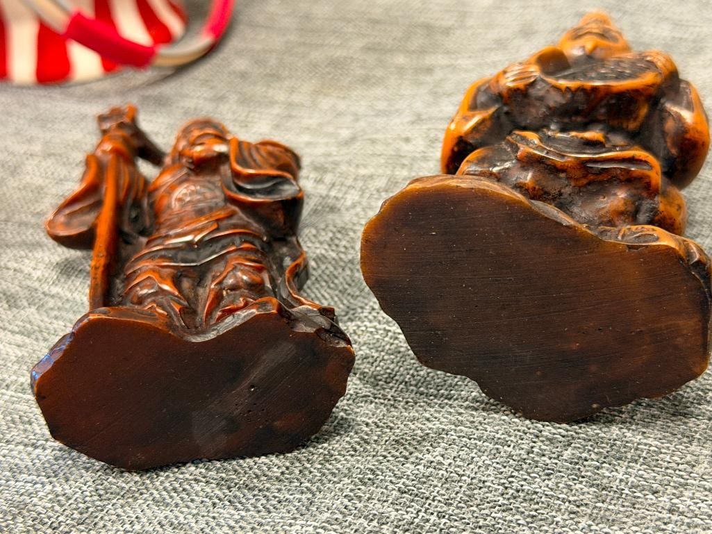 FAUX IVORY AND WOOD GRAIN RESIN CHINESE MINIATURE FIGURES BUDDHAS, ELDER, WOMAN, WARRIOR - 10