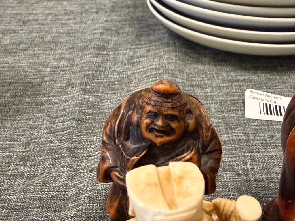 FAUX IVORY AND WOOD GRAIN RESIN CHINESE MINIATURE FIGURES BUDDHAS, ELDER, WOMAN, WARRIOR - 6