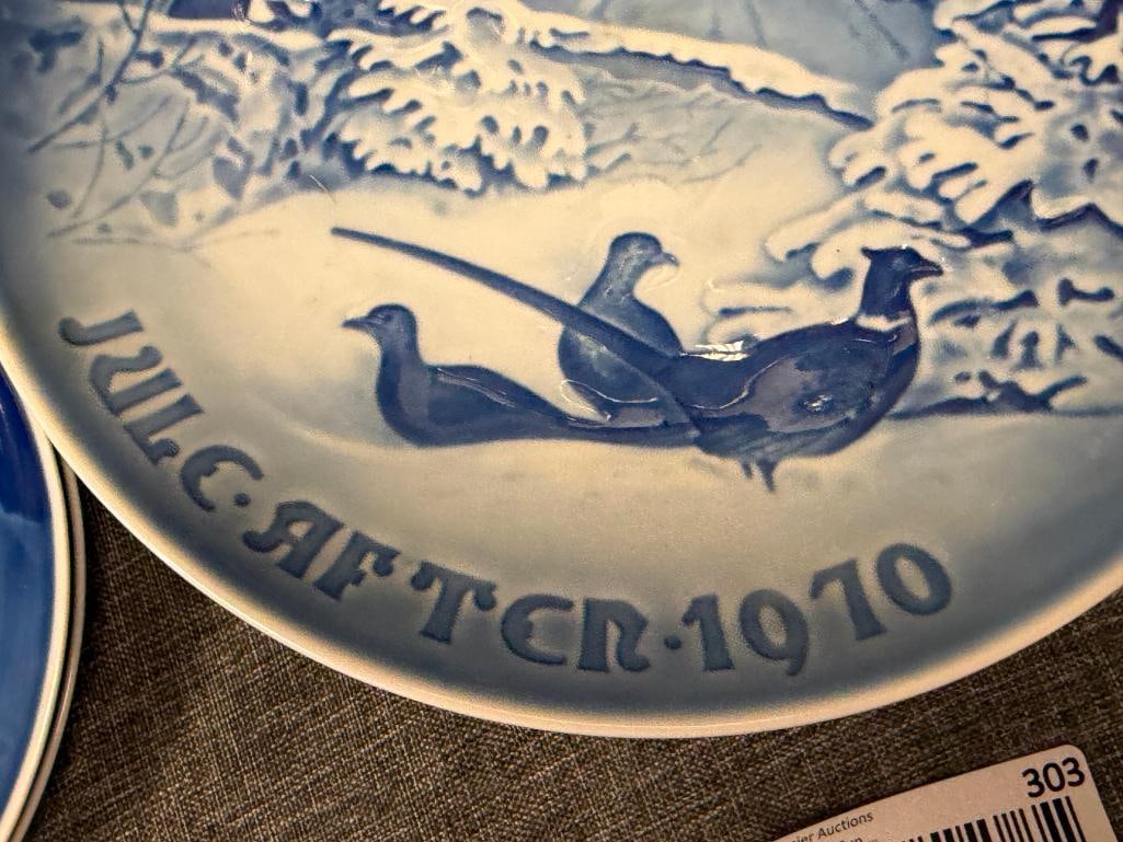 VINTAGE 1960'S AND 1970'S BING AND GRONDAHL COPENHAGEN PORCELAIN HOLIDAY PLATES MADE IN DENMARK - 11