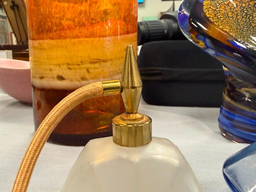 FOUR VINTAGE GLASS AND CRYSTAL FRAGRANCE INCLUDING TWO IRICE FRAGRANCE BOTTLES - 18