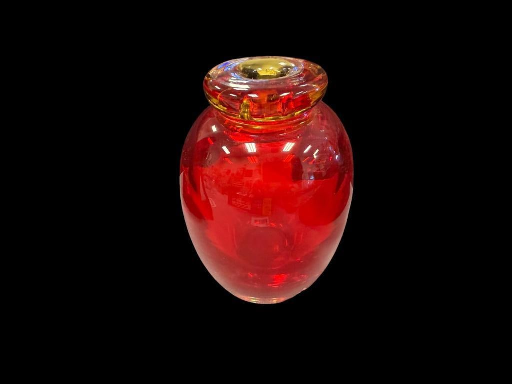 FORMIA VETRI DI MURANO HAND BLOWN ART GLASS AMBERINA BULBOUS VASE MADE IN ITALY: VETRI DI MURANO PRESTIGIOUS GLASS WORKS FOUNDED IN 1962, ORIGINAL LABEL PRESENT, LIGHT SCRTCHES ON THE BOTTOM 5" H