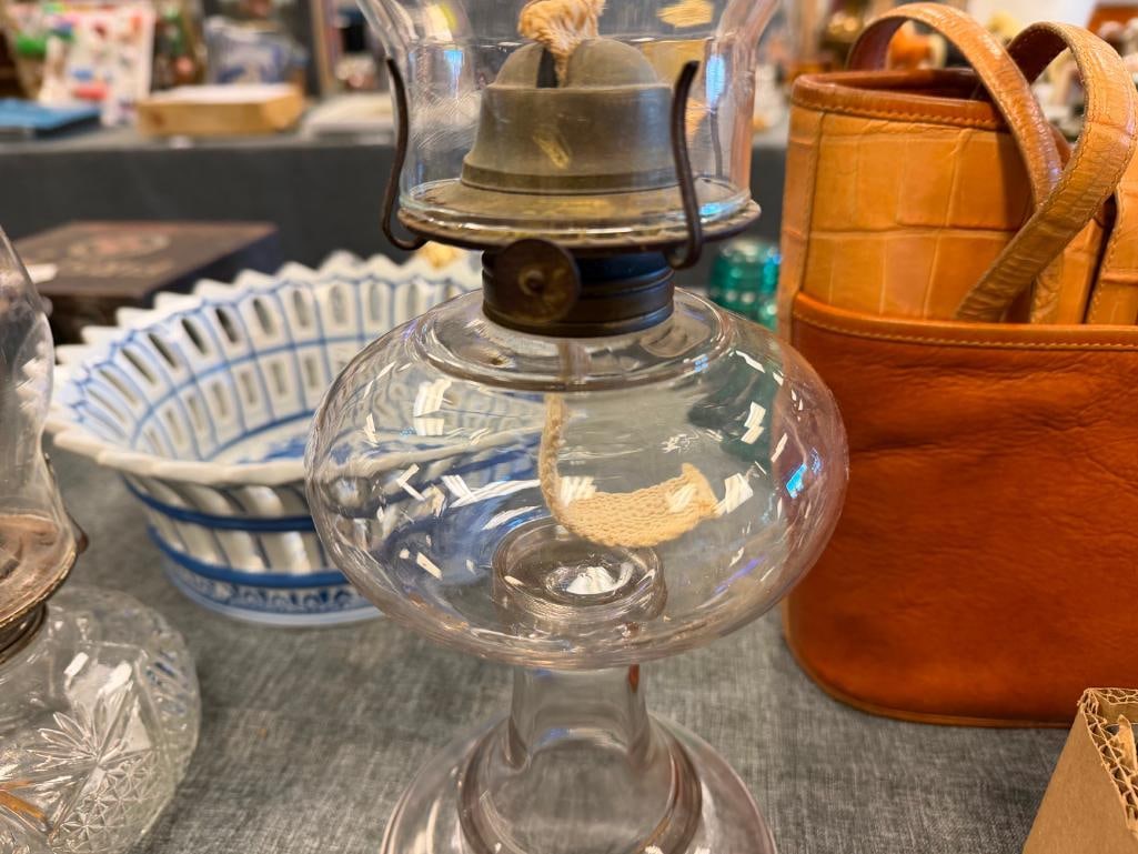 LAMPLIGHT FARMS PRESSED GLASS OIL LAMP AND VINTAGE CLEAR PRESSED GLASS OIL LAMP - 12