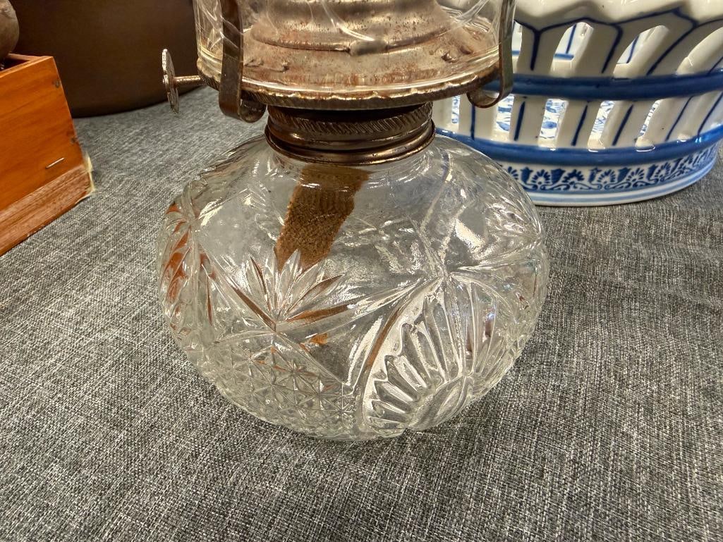 LAMPLIGHT FARMS PRESSED GLASS OIL LAMP AND VINTAGE CLEAR PRESSED GLASS OIL LAMP - 6
