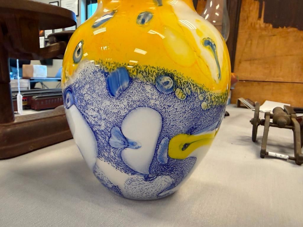HAND BLOWN ART GLASS CASED BULBOUS VASE WITH BLUE, YELLOW, AND WHITE DESIGN - 5
