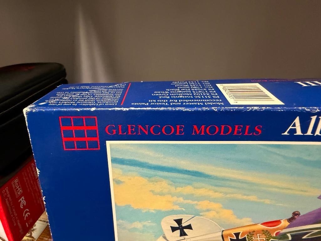 TWO AIRPLANE MODELS INCLUDING REVELL MONOGRAM P-51D MUSTANG AND GLENCOE ALBATROS DIII - 11