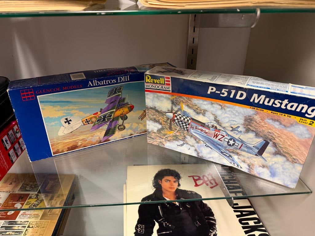 TWO AIRPLANE MODELS INCLUDING REVELL MONOGRAM P-51D MUSTANG AND GLENCOE ALBATROS DIII - 2