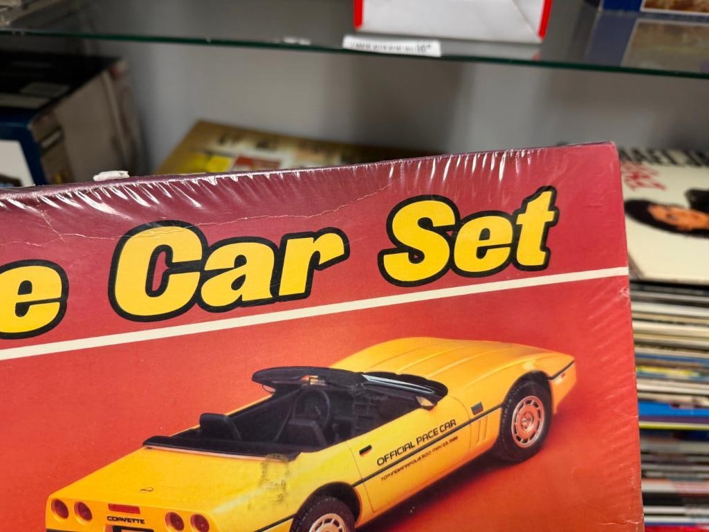 MPC BY ERTL INDY PACE CAR MODEL SET - 5