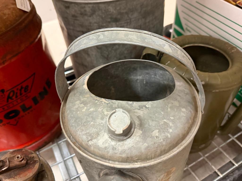 FIVE VINTAGE AUTOMOBILE FILLING CANS INCLUDING FOUR GALVANIZED METAL AND ONE PHIL RITE GASOLINE CAN - 4