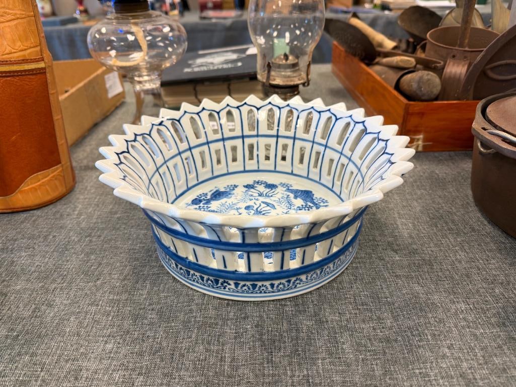 MOYSES STEVENS RETICULATED PIERCED RIM CENTERPIECE BOWL - 3